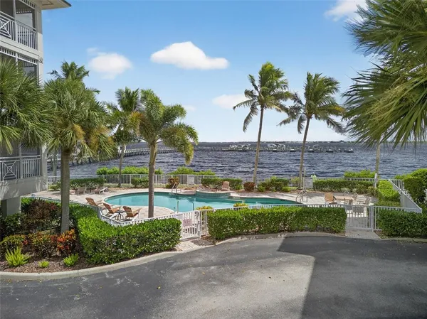 $349,900 | 5116 Melbourne Street, Unit B303, Punta Gorda, FL 33980
