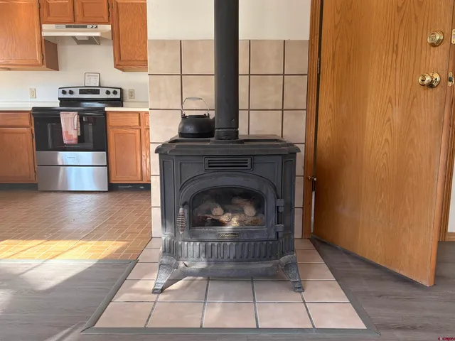 a view of walk in closet