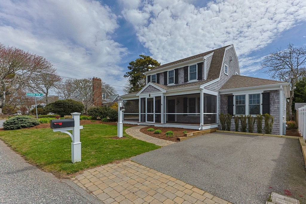 29 Hiawatha Road Harwich, MA 02646 - Photo 1 of 40 Gallery Image 1