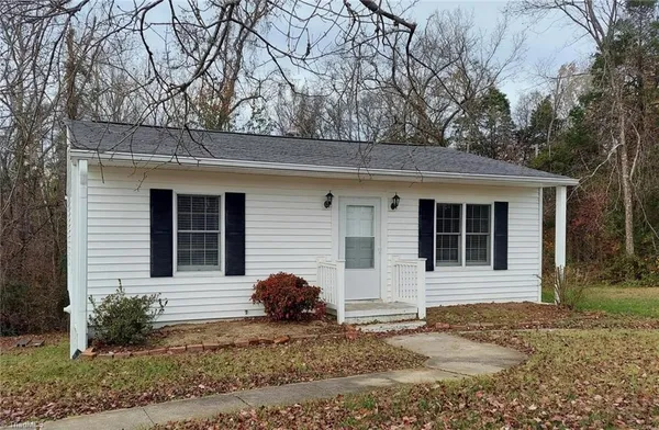$1,200 | 3617 Old Greensboro Road, Thomasville, NC 27360