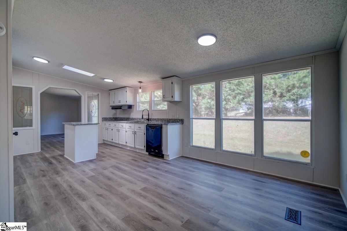 340 Henderson Road Easley, SC 29642 - Photo 14 of 30 Gallery Image 14