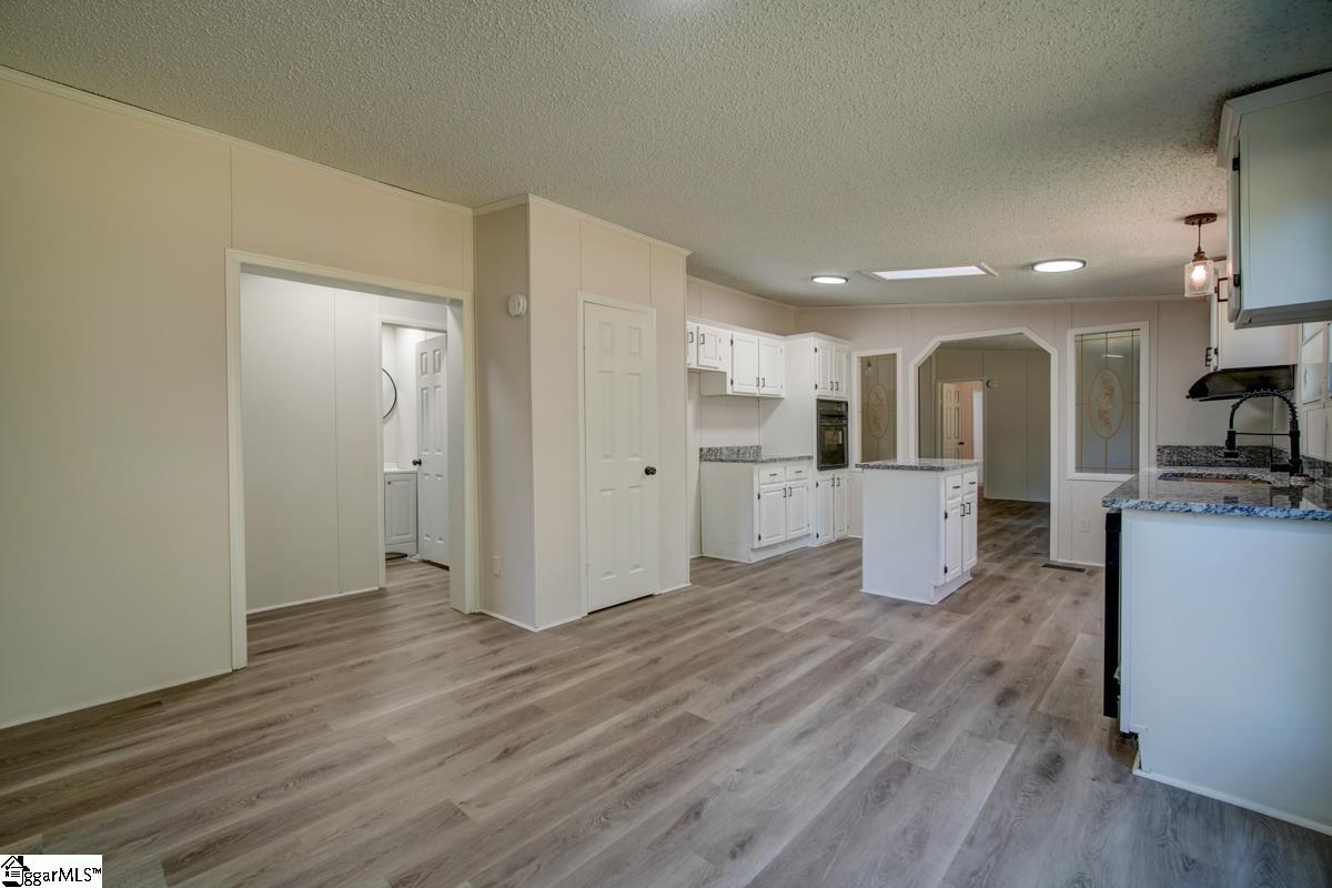 340 Henderson Road Easley, SC 29642 - Photo 15 of 30 Gallery Image 15