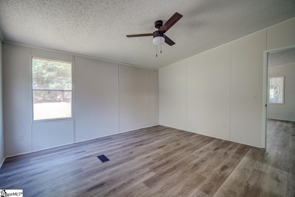 340 Henderson Road Easley, SC 29642 - Photo 21 of 30 Gallery Image 21
