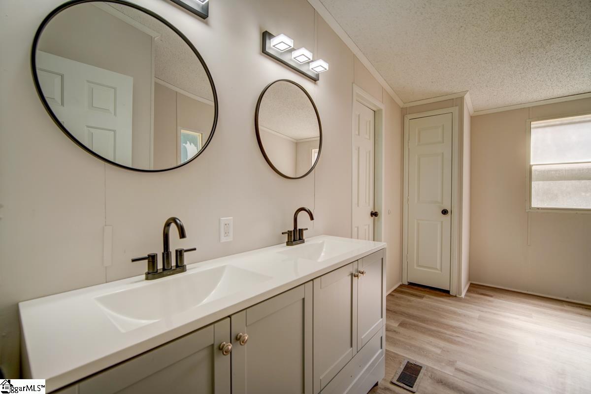 340 Henderson Road Easley, SC 29642 - Photo 23 of 30 Gallery Image 23
