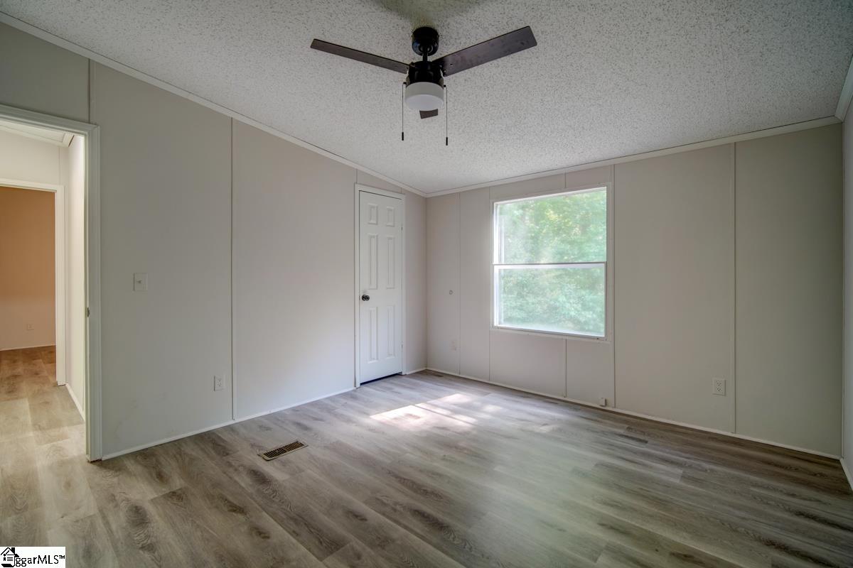 340 Henderson Road Easley, SC 29642 - Photo 27 of 30 Gallery Image 27