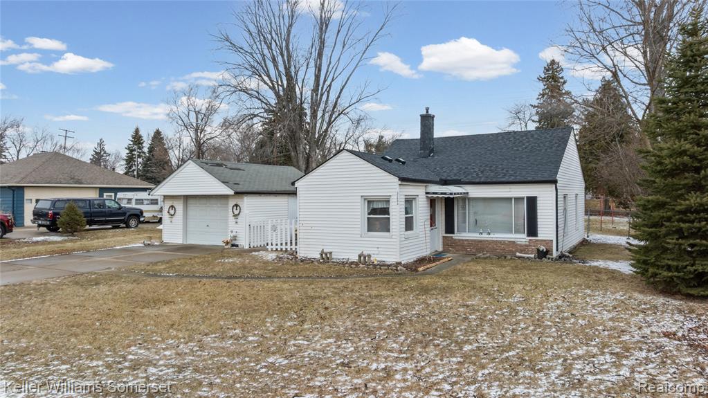 32694 Ruehle Avenue Warren, MI 48093 - Photo 3 of 33