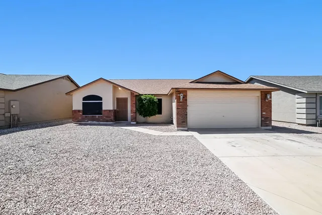 $405,000 | 1021 West Mesquite Avenue, Apache Junction, AZ 85120
