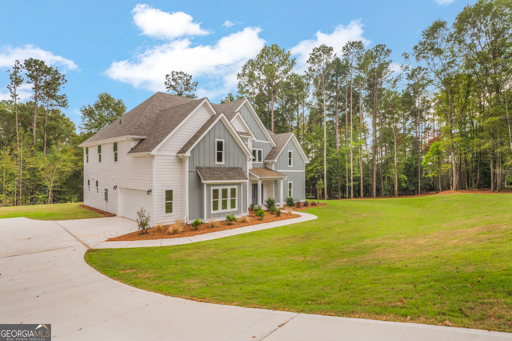 102 Mill Race Road Thomaston, GA 30286 - Photo 55 of 57 a front view of a house with a yard
