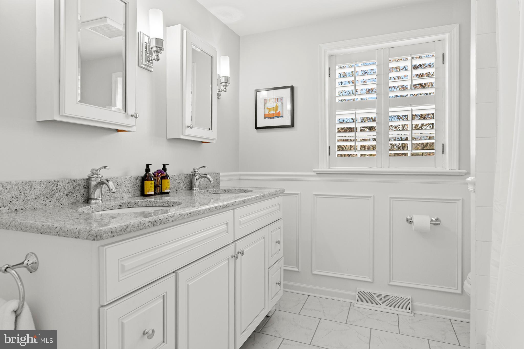 168 Grubb Road Malvern, PA 19355 - Photo 39 of 55 Hall Bath 2