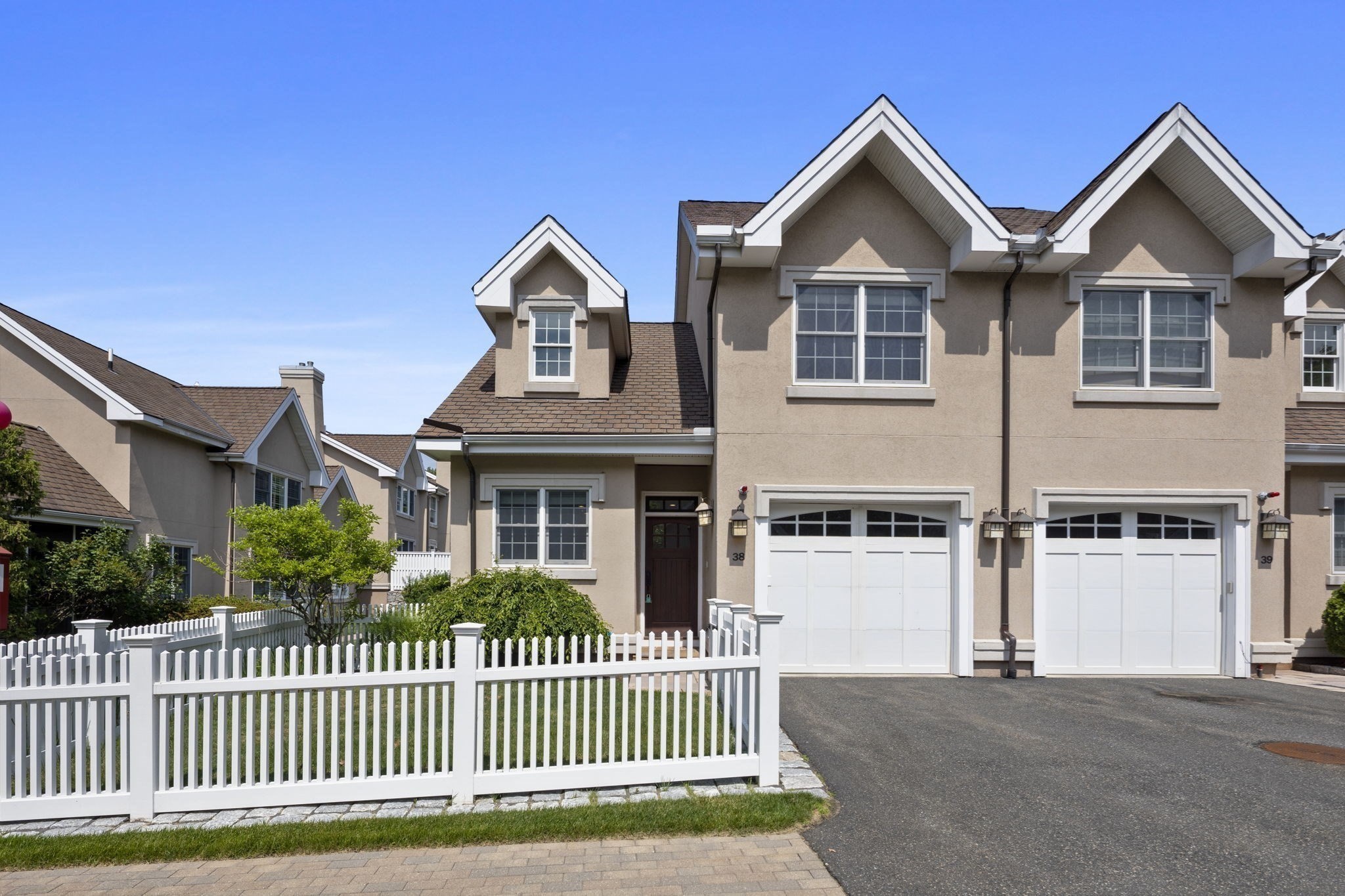 287 Langley Road, Unit 38 Newton, MA 02459 - Photo 27 of 29 Gallery Image 27