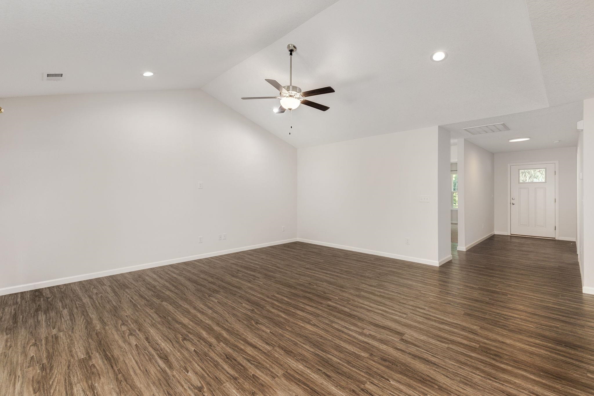 661 Pearson Town Road Moore, SC 29369 - Photo 4 of 33