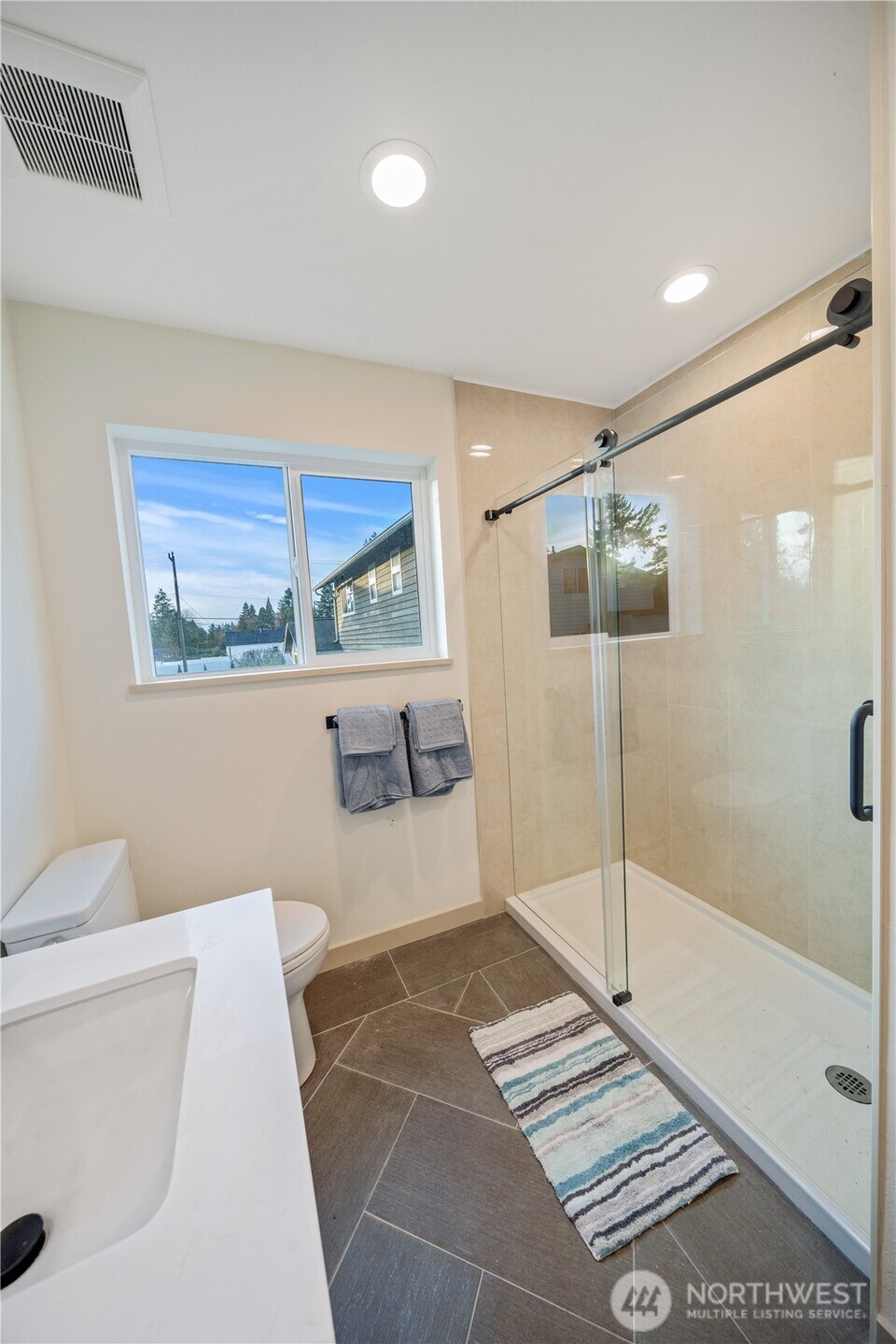 1249 Southwest 151st Street Burien, WA 98166 - Photo 13 of 23