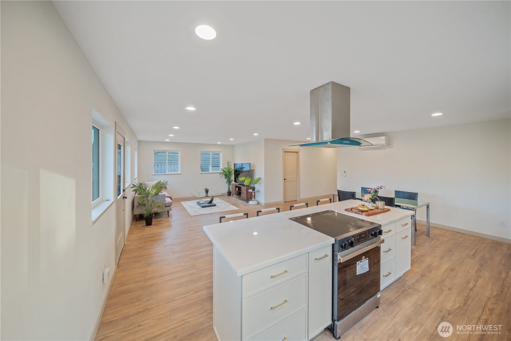 1249 Southwest 151st Street Burien, WA 98166 - Photo 5 of 23