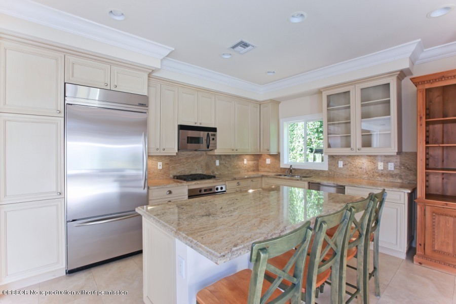 207 Mediterranean Road Palm Beach, FL 33480 - Photo 3 of 11 kitchen