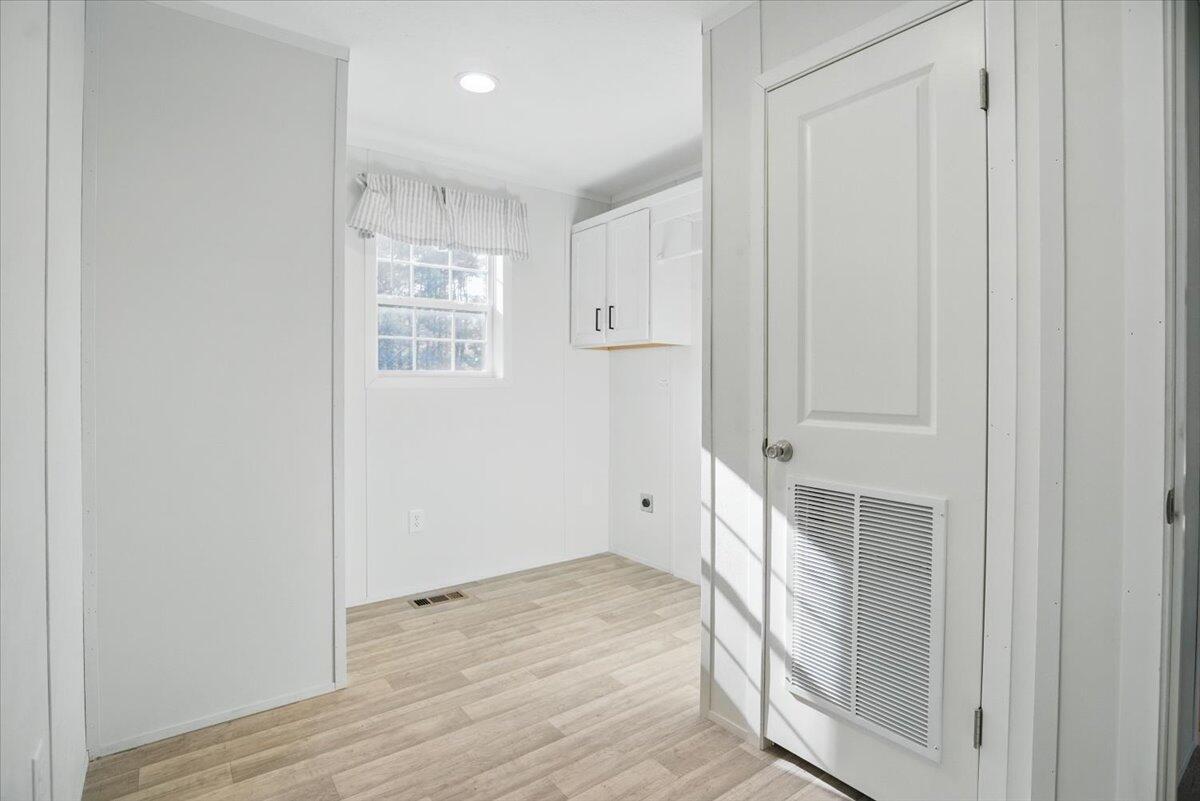 74 Blake Road Turner, ME 04282 - Photo 4 of 13 Utility Room