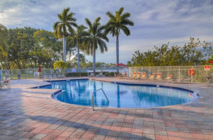 1767 Barnstable Road Wellington, FL 33414 - Photo 39 of 61 20190110032120342624000000-o