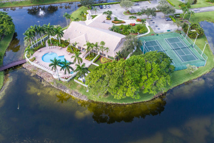 1767 Barnstable Road Wellington, FL 33414 - Photo 41 of 61 20190405225443405211000000-o