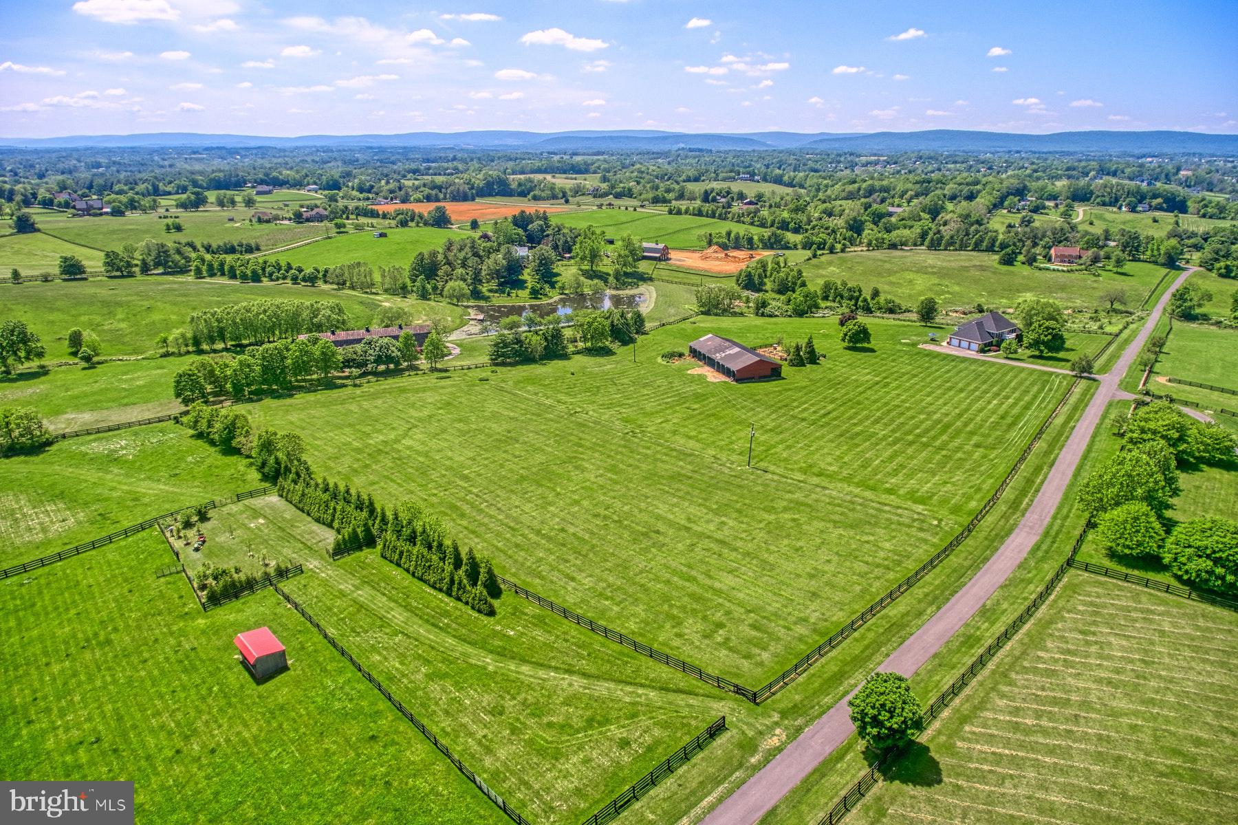 16046 Hamilton Station Road Waterford, VA 20197 - Photo 6 of 54
