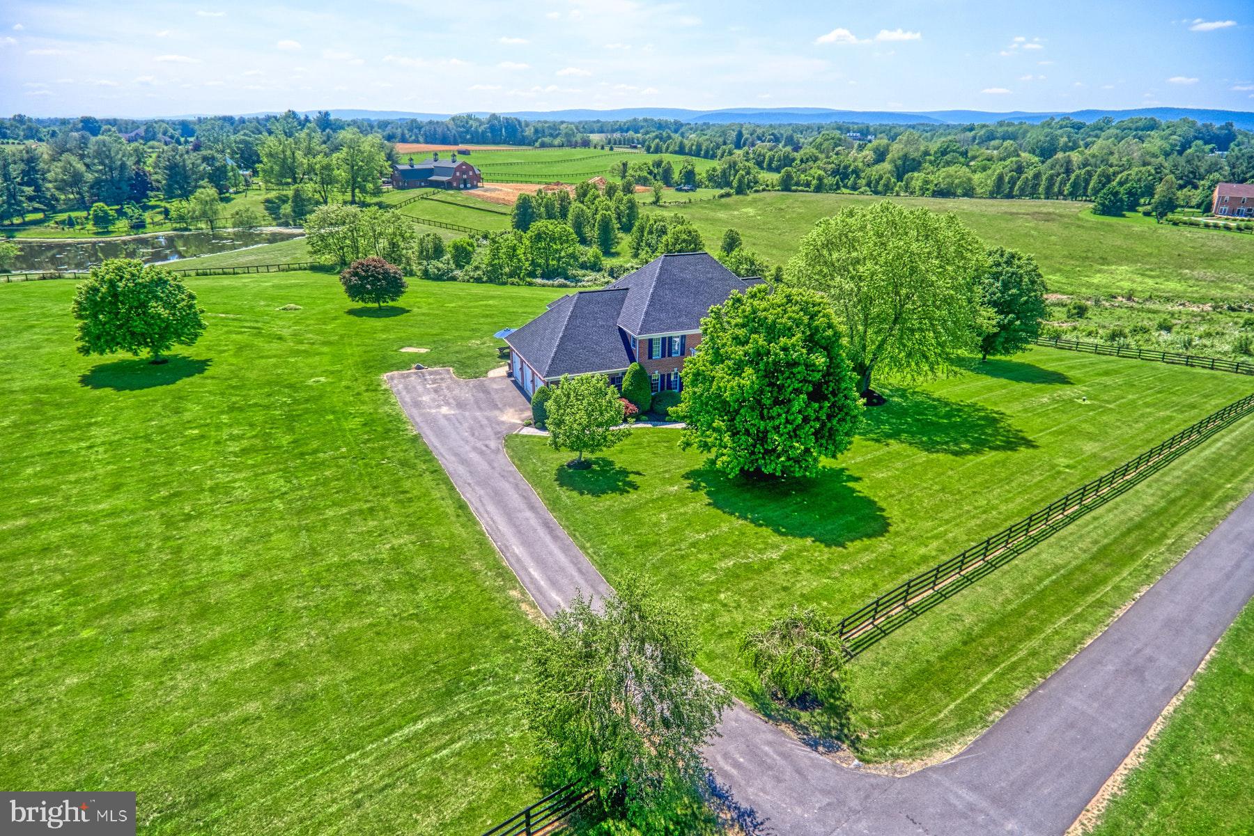 16046 Hamilton Station Road Waterford, VA 20197 - Photo 8 of 54