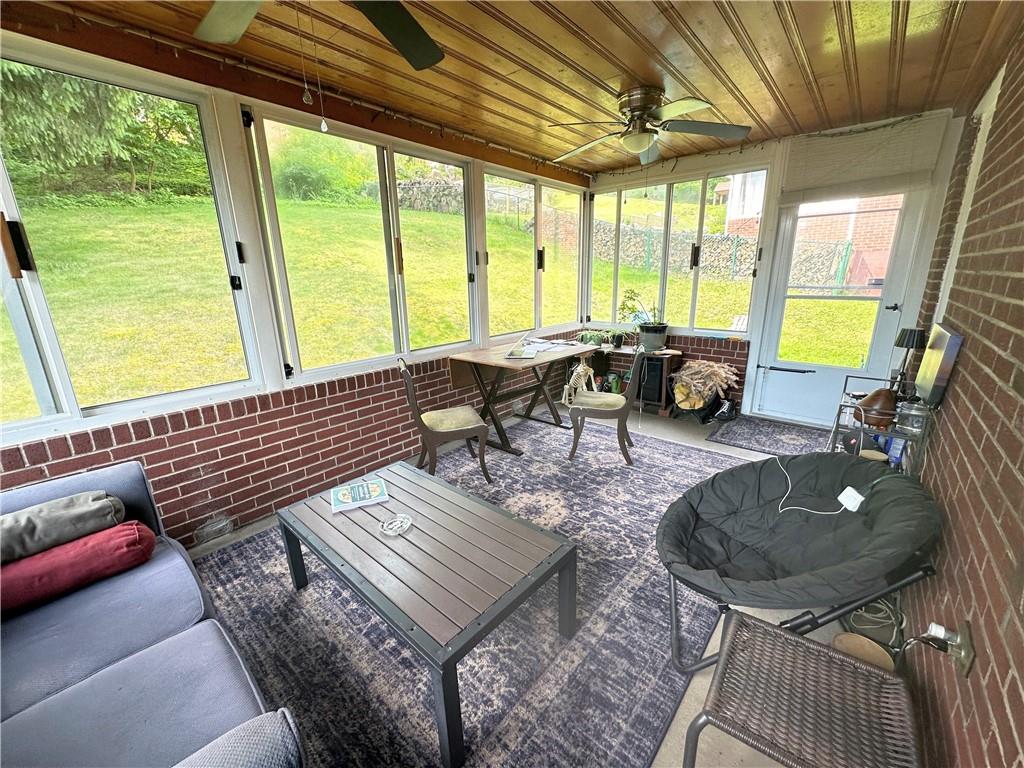 453 Greenlee Road Pittsburgh, PA 15227 - Photo 11 of 11