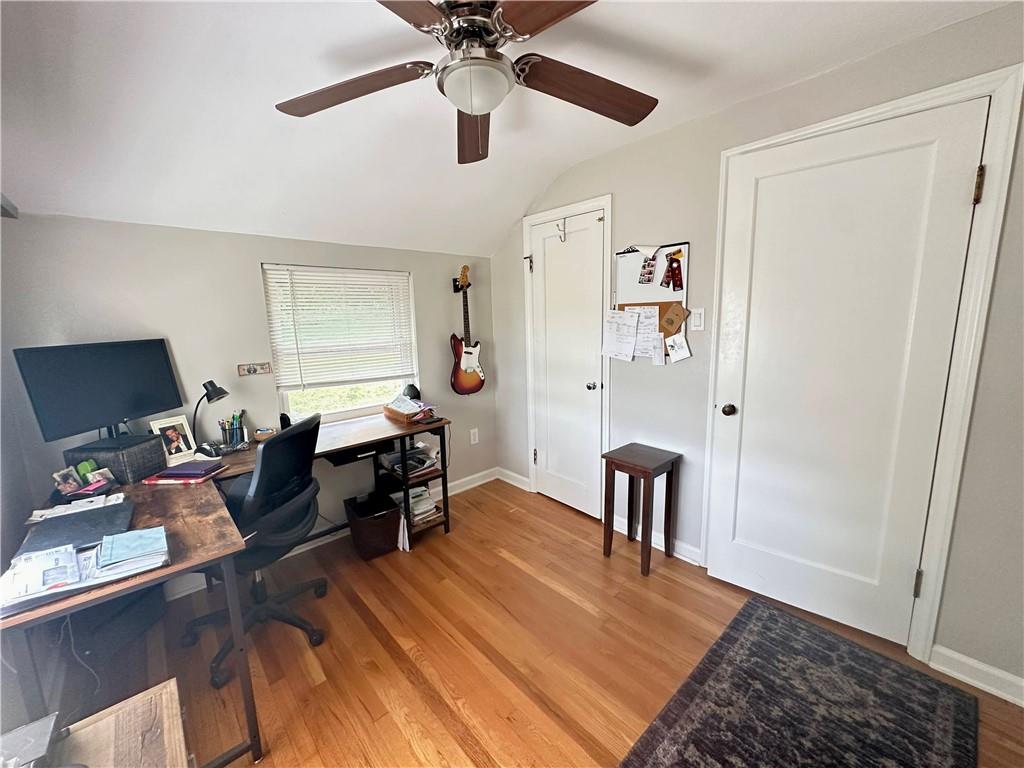 453 Greenlee Road Pittsburgh, PA 15227 - Photo 7 of 11