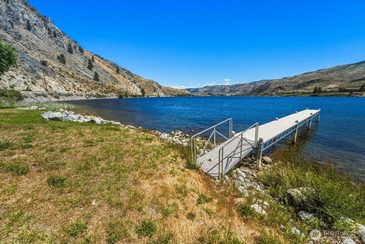 200 Stayman Flats Road Chelan, WA 98816 - Photo 12 of 35