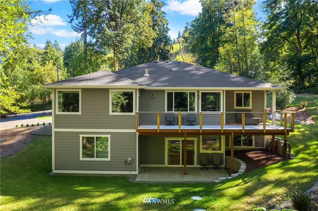 919 Southeast Spruce Road Port Orchard, WA 98367 - Photo 3 of 30 Gallery Image 3