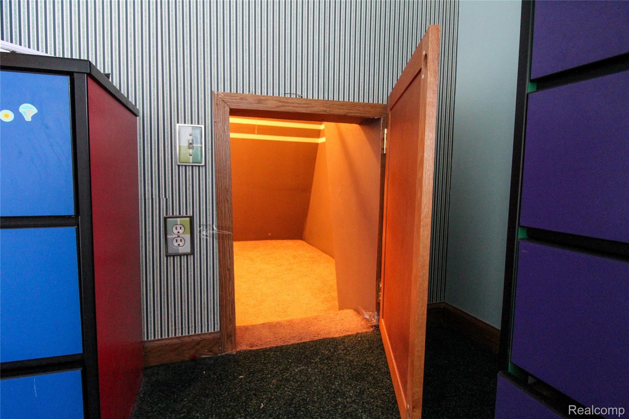 2354 Rolling Ridge Lane Holt, MI 48842 - Photo 30 of 48 Secret hiding space.jpg