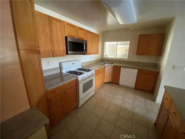 $455,000 | 7551 Jordan Canoga Park, Unit 210, Canoga Park, CA 91303
