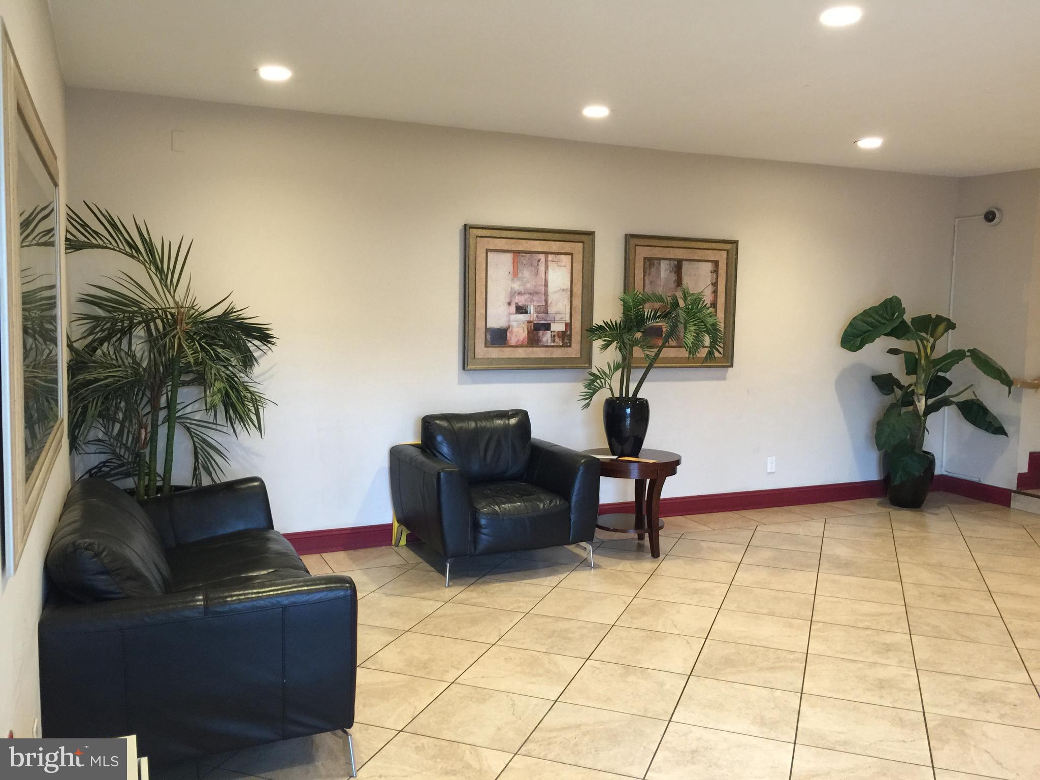 1009 Chillum Road, Unit 406 Hyattsville, MD 20782 - Photo 2 of 8 Lobby