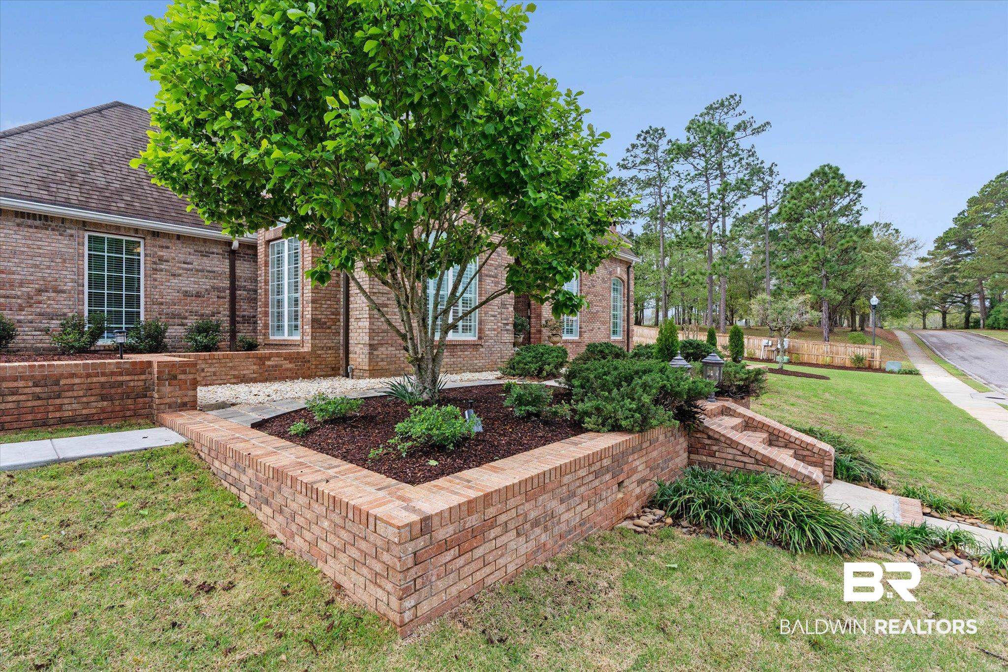 126 Pinnacle Court Fairhope, AL 36532 - Photo 3 of 47