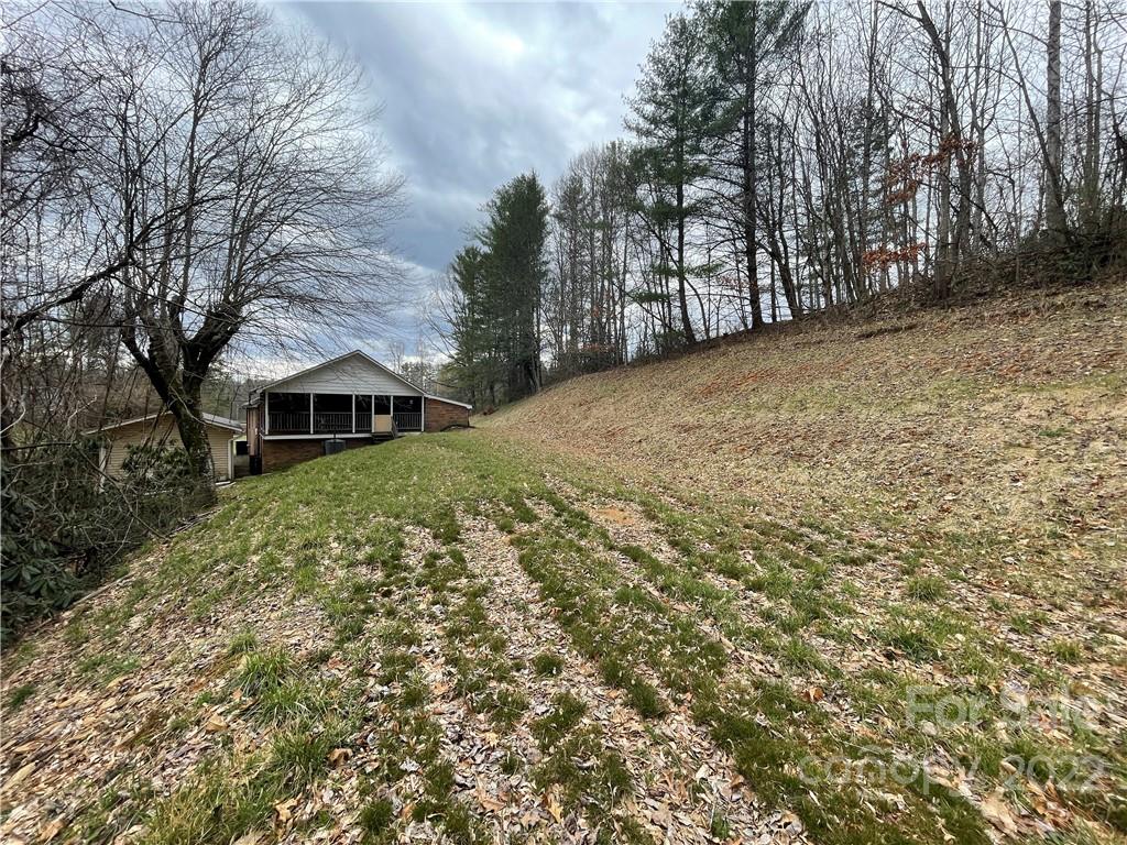 75 Tom Sparks Road Spruce Pine, NC 28777 - Photo 22 of 27 Gallery Image 22