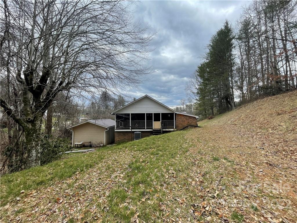 75 Tom Sparks Road Spruce Pine, NC 28777 - Photo 24 of 27 Gallery Image 24