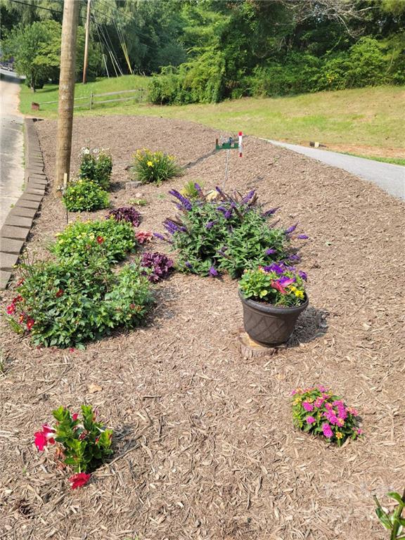 75 Tom Sparks Road Spruce Pine, NC 28777 - Photo 25 of 27 Gallery Image 25