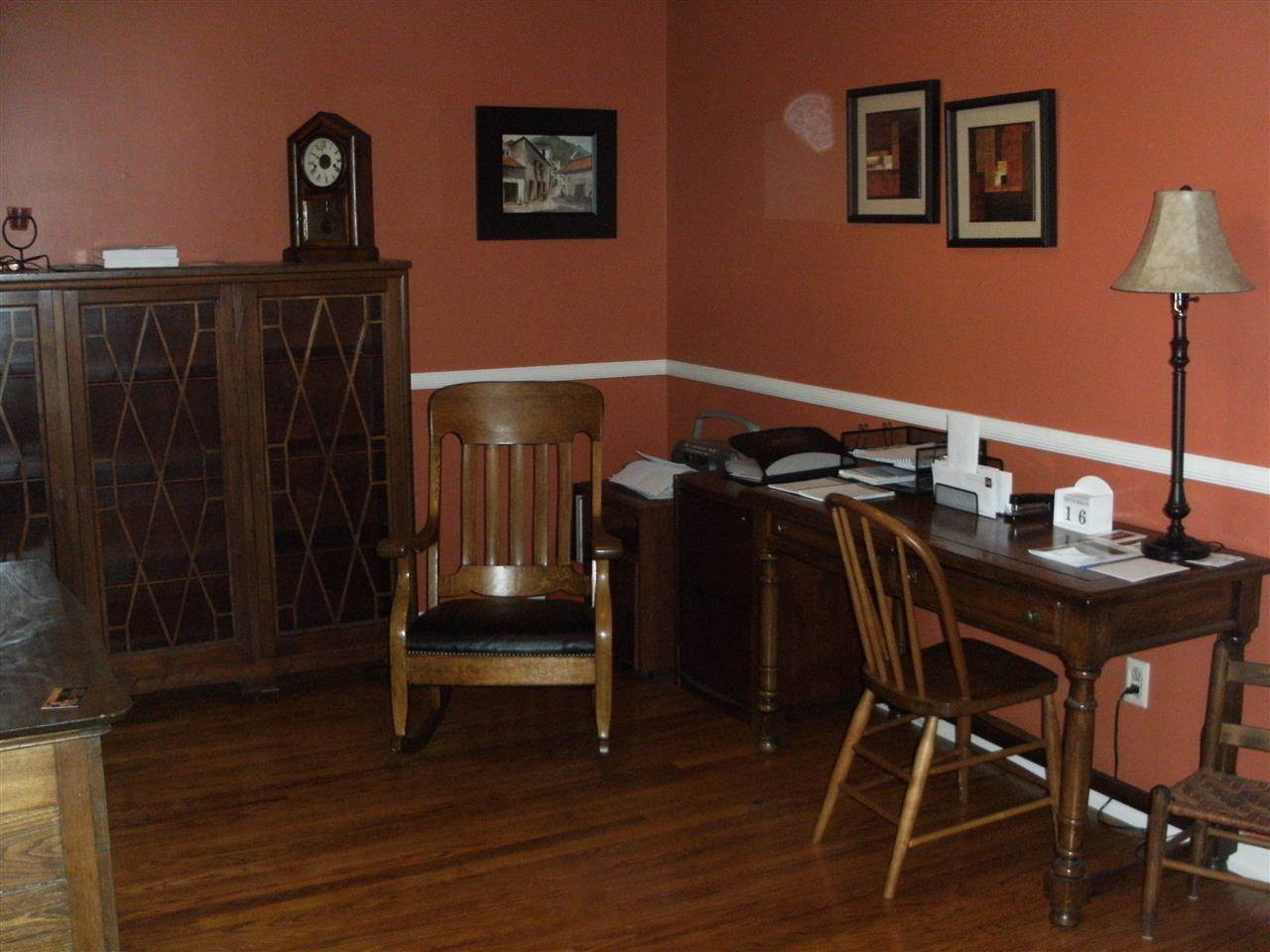 401 North Park Ridge Road Bloomington, IN 47408 - Photo 8 of 21 Gallery Image 8