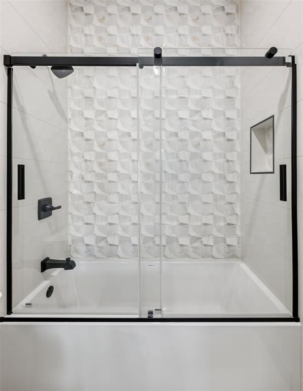 1874 Beaumont Street Dallas, TX 75215 - Photo 32 of 38 a view of a bathroom