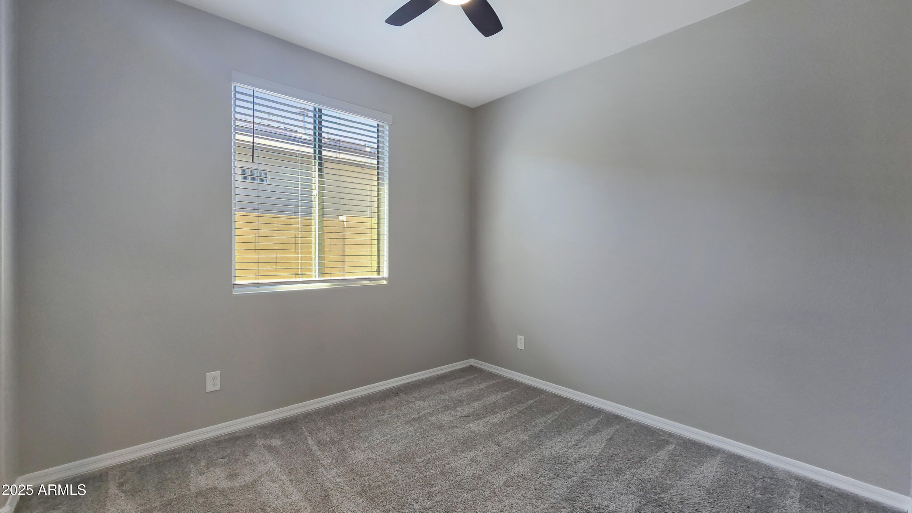 18418 West Sunbelt Drive Surprise, AZ 85374 - Photo 11 of 29 20251217_132245