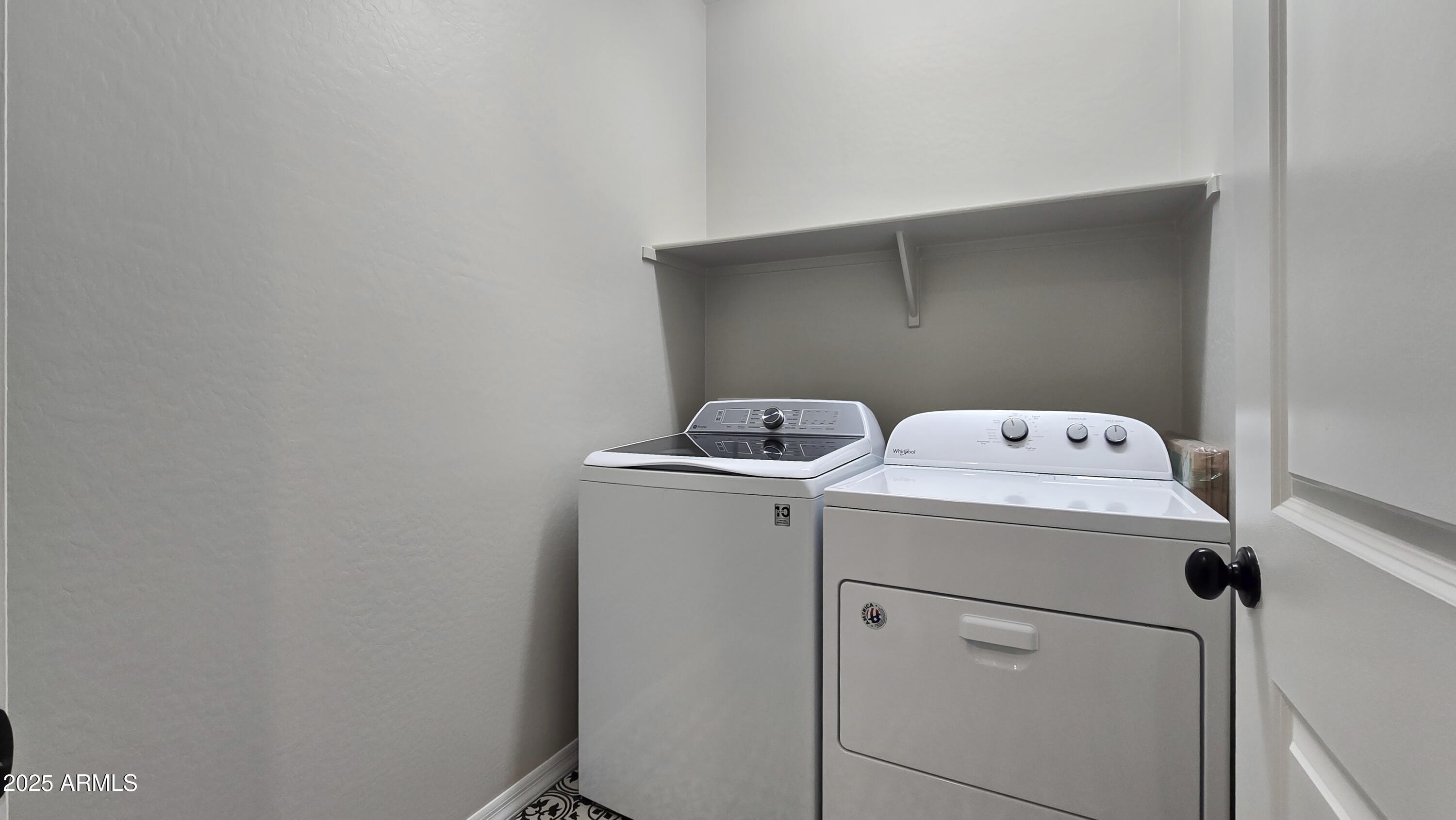 18418 West Sunbelt Drive Surprise, AZ 85374 - Photo 13 of 29 20251217_132337