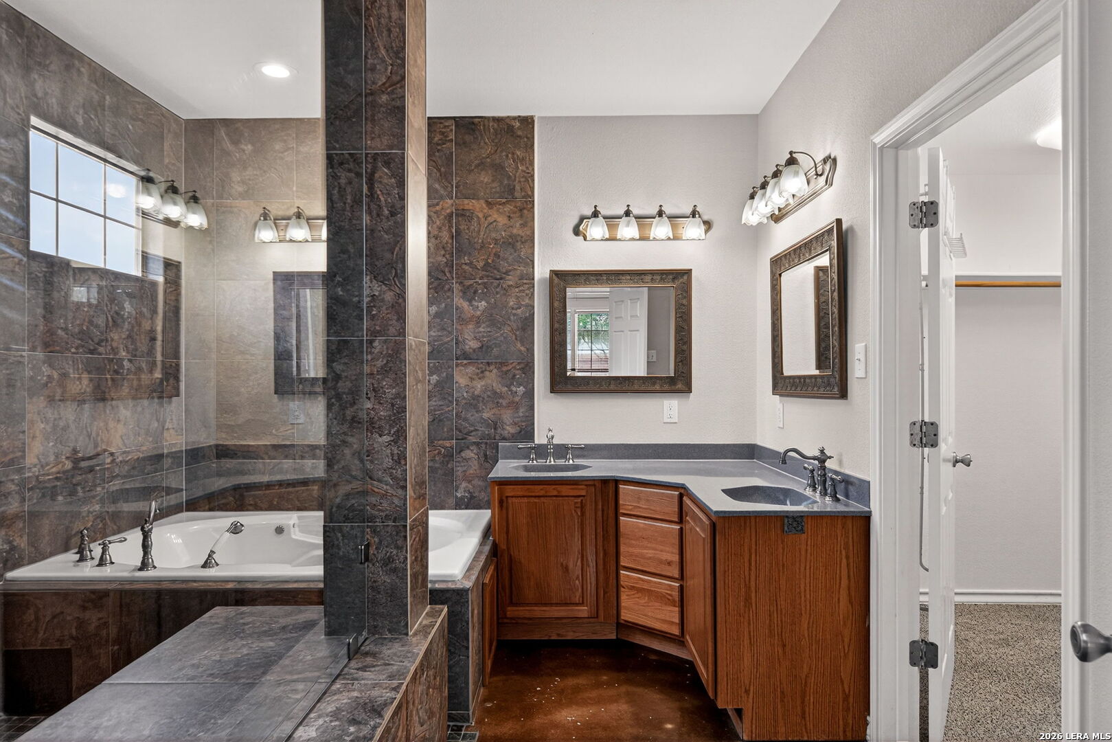 116 Stonegate South Boerne, TX 78006 - Photo 19 of 35