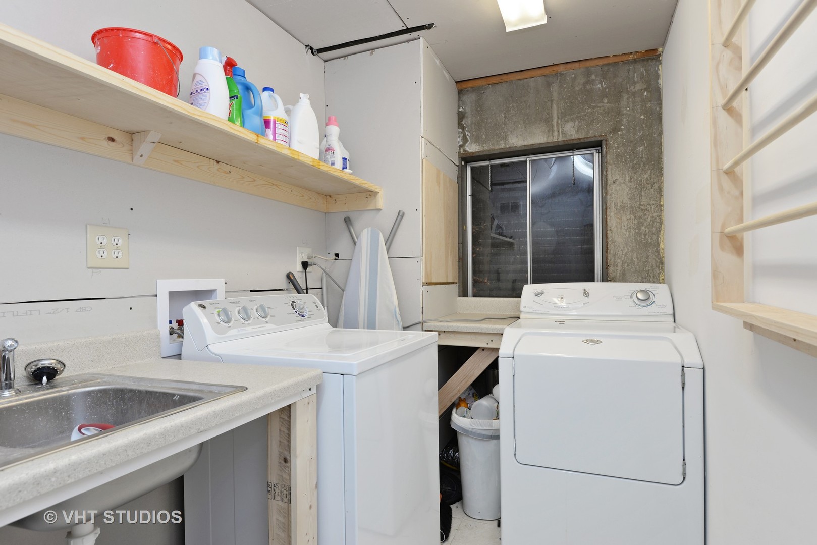 9054 Forestview Road Evanston, IL 60203 - Photo 20 of 24 a utility room with dryer and washer