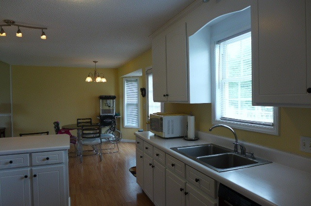 13743 Highway 39 Zebulon, NC 27597 - Photo 9 of 24 kitchen