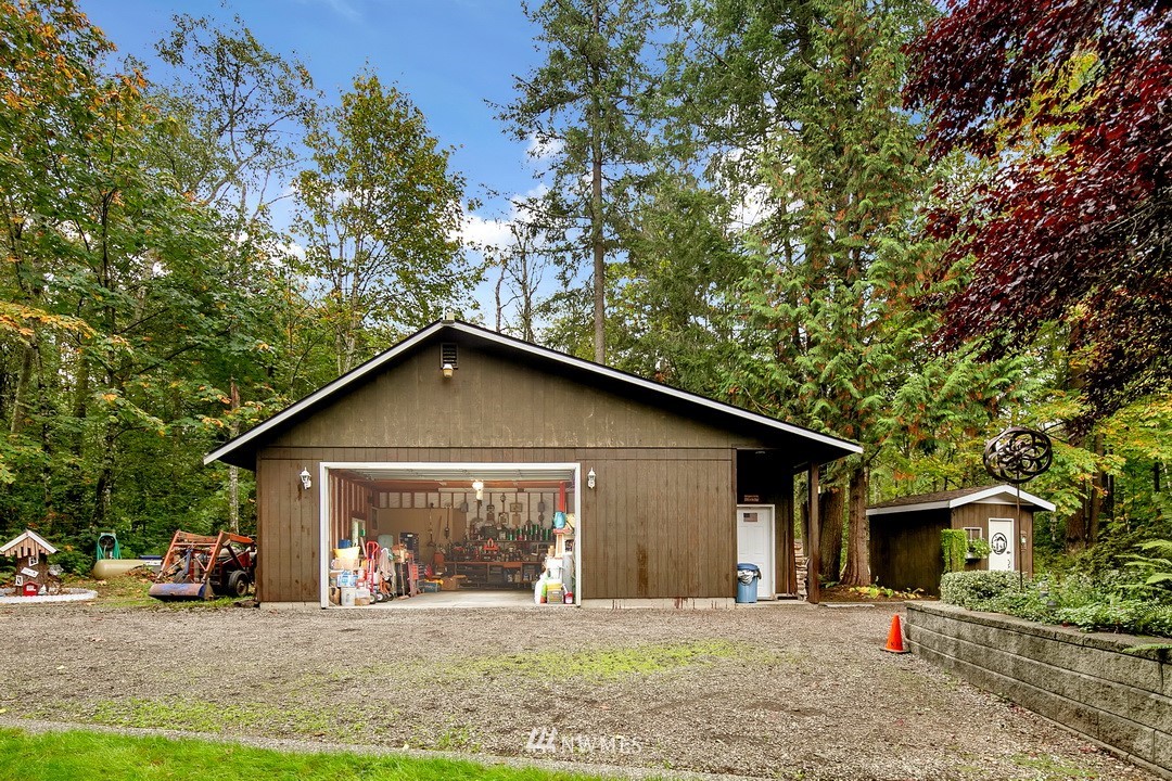 3808 H Street Road Blaine, WA 98230 - Photo 6 of 40 Gallery Image 6