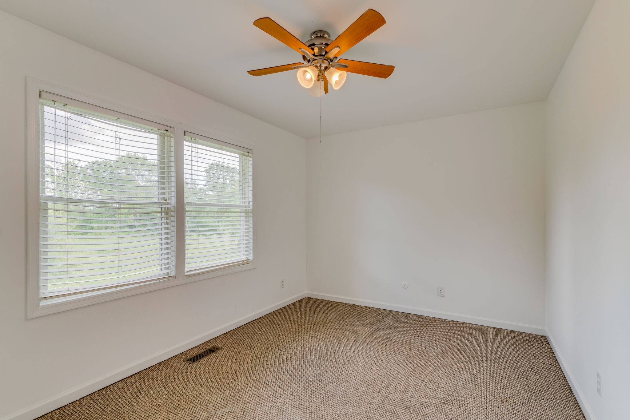 4614 Woodrow Wilson Road Springfield, TN 37172 - Photo 20 of 29 a view of an empty room with a window