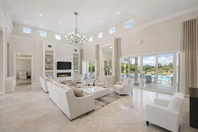 $989,000 | 1381 Beacon Circle, Wellington, FL 33414