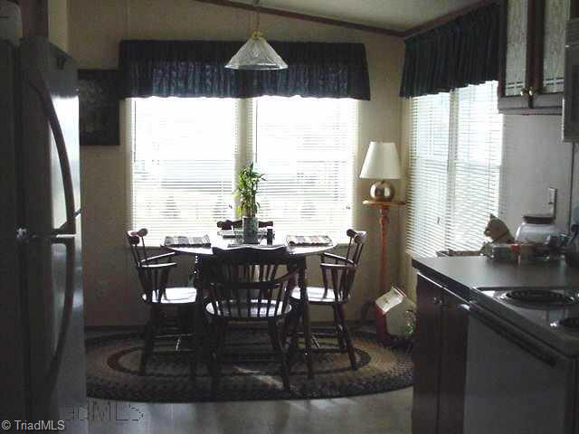 342 County Line Road Reidsville, NC 27320 - Photo 4 of 9 Other. Breakfast Area