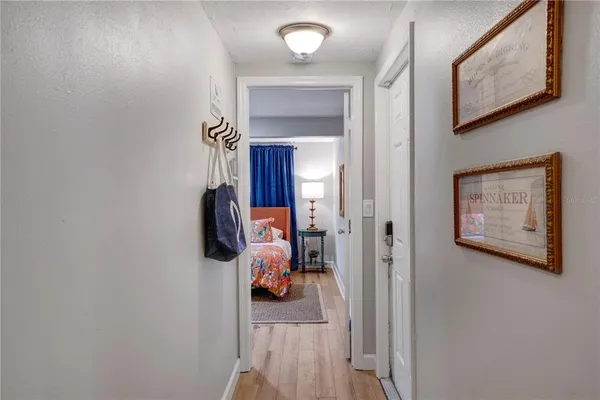 $5,000 | 4705 Hollingsworth Avenue, Unit LOWR, Sarasota, FL 34233
