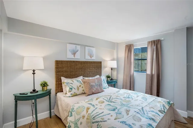 $5,000 | 4705 Hollingsworth Avenue, Unit LOWR, Sarasota, FL 34233