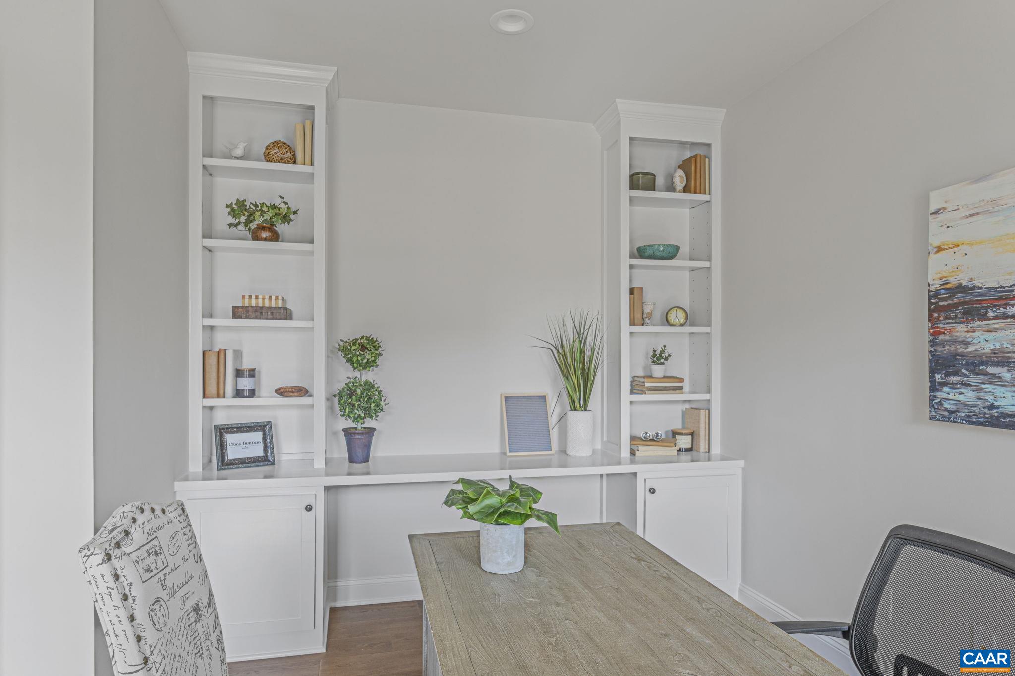 115226 Riparian Court Charlottesville, VA 22911 - Photo 7 of 49 a living room with furniture