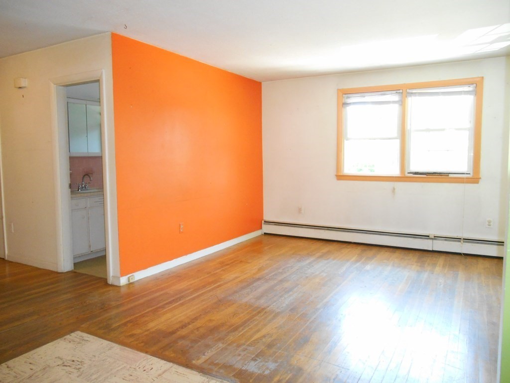 8 Proctor Street Worcester, MA 01606 - Photo 14 of 27 Gallery Image 14
