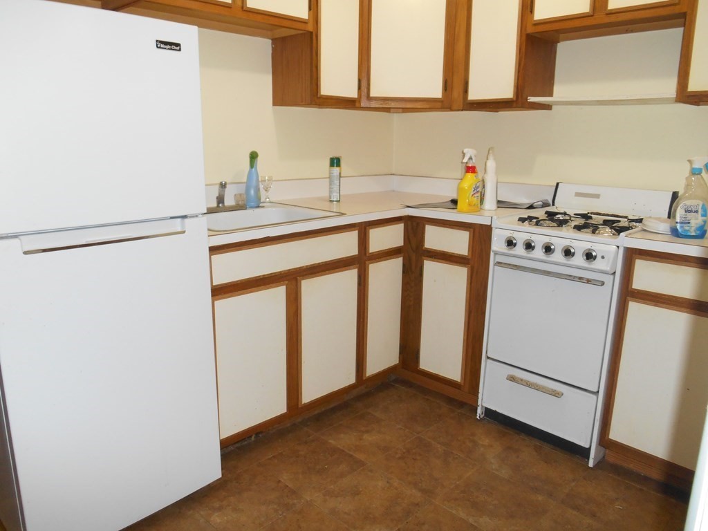 8 Proctor Street Worcester, MA 01606 - Photo 22 of 27 Gallery Image 22